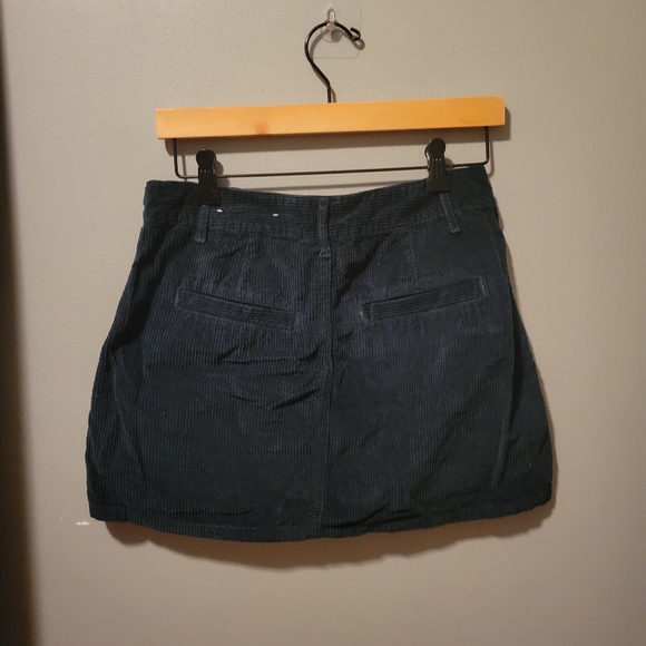 Hunter Green Corduroy Skirt | size 4 | mini skirt buttons - Picture 2 of 4